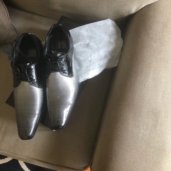 Men’s Chris Kaadu Dress Shoe - Picture 3 of 7